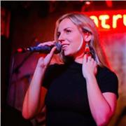 Clases canto moderno en Lavapiés. Pop, Soul, Jazz. Iniciación, nivel medio o avanzado. Profesora con más de 13 años de experiencia